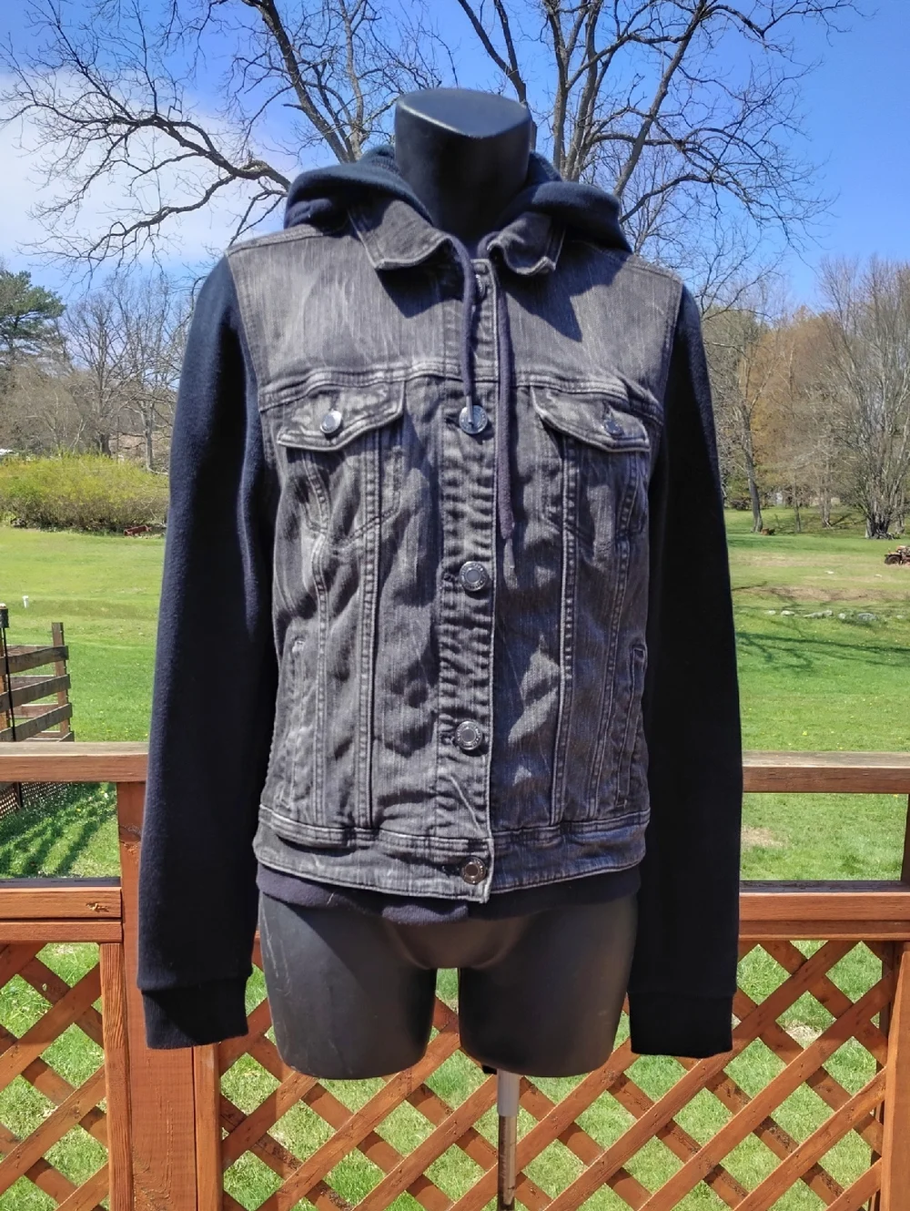 American Eagle Black Denim Hoodie Trucker Jacket Size Medium